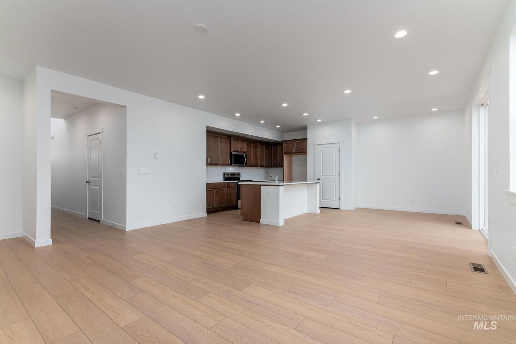 Photo of 14750 Wing Spread Dr, Caldwell, ID 83607 (MLS # 98975052)