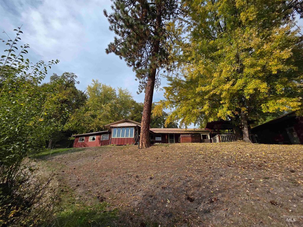 Photo of 307 Locust Rd, Kamiah, ID 83536 (MLS # 98961031)