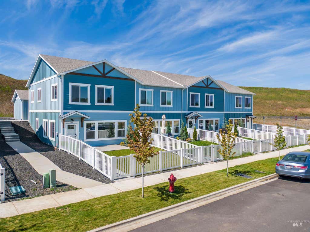 Photo of 1197 Edington Ave, Moscow, ID 83843 (MLS # 98991206)