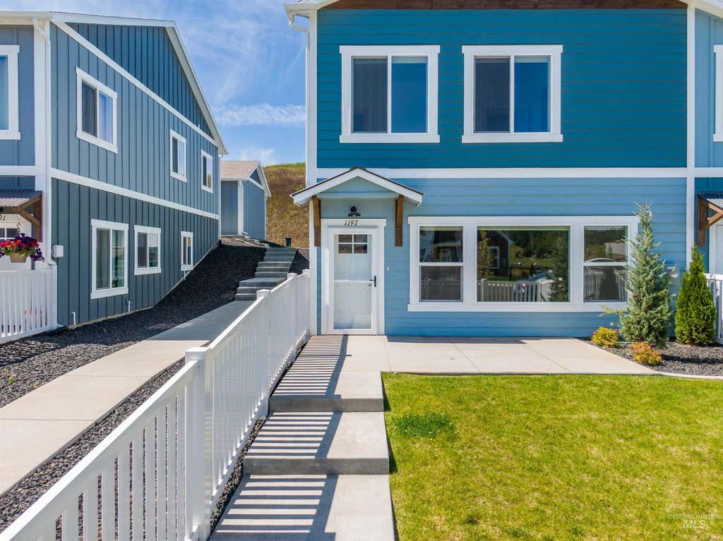Photo of 1197 Edington Ave, Moscow, ID 83843 (MLS # 98991206)