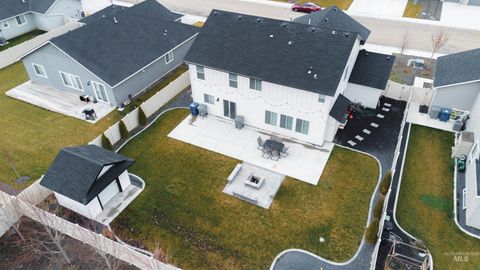 Photo of 15422 Lutsen Ave, Caldwell, ID 83607 (MLS # 98970027)