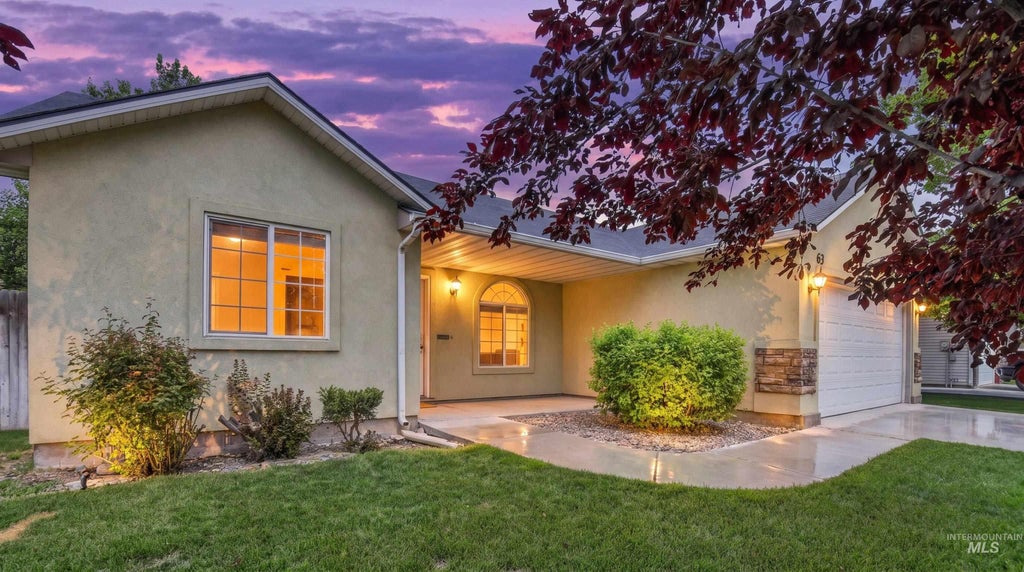 Photo of 63 S Kelli Loop, Nampa, ID 83687 (MLS # 98995170)