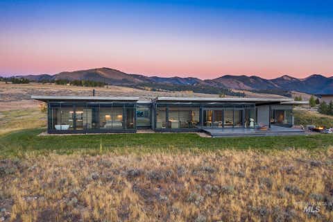 Photo of 1130 Shaw Mesa Drive, Stanley, ID 83278 (MLS # 98998473)