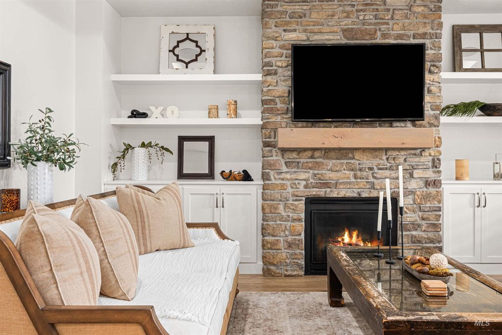 Photo of 1185 N Seven Golds Pl, Eagle, ID 83616 (MLS # 98972181)