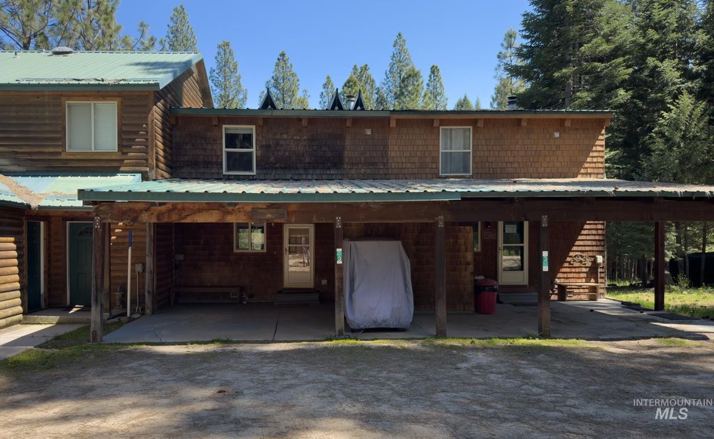 Photo of 33 Sunrise Drive, Garden Valley, ID 83622 (MLS # 98984677)