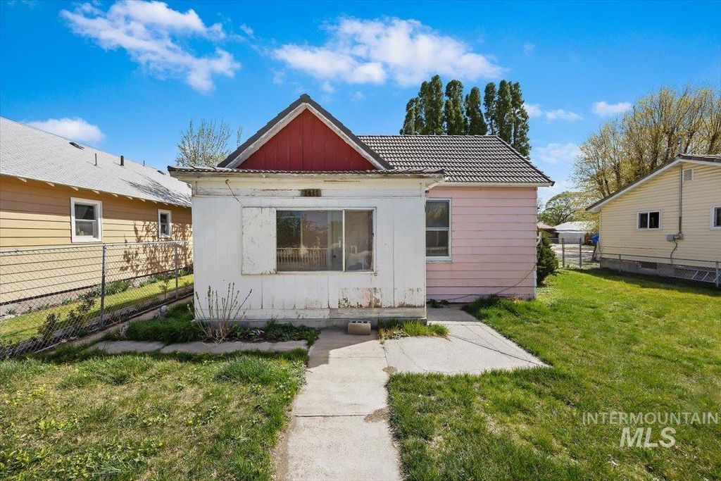 Photo of 1411 Almo Ave, Burley, ID 83318 (MLS # 98980910)