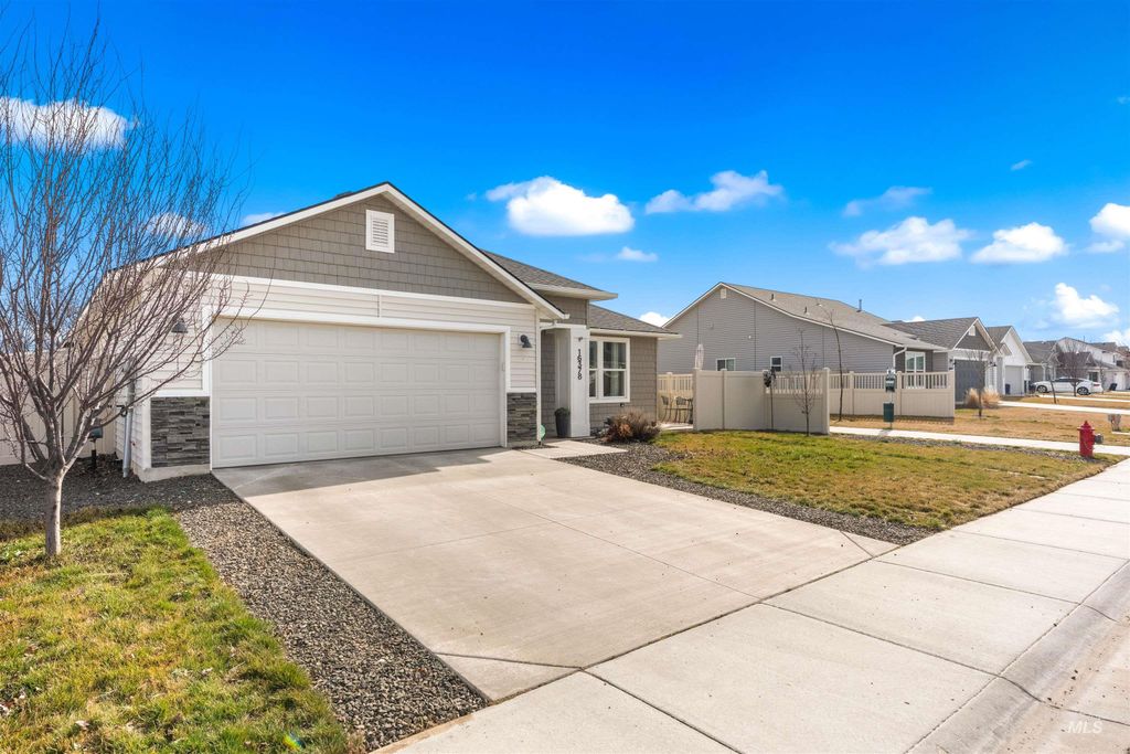 Photo of 16378 Kelso Way, Caldwell, ID 83607 (MLS # 98977083)