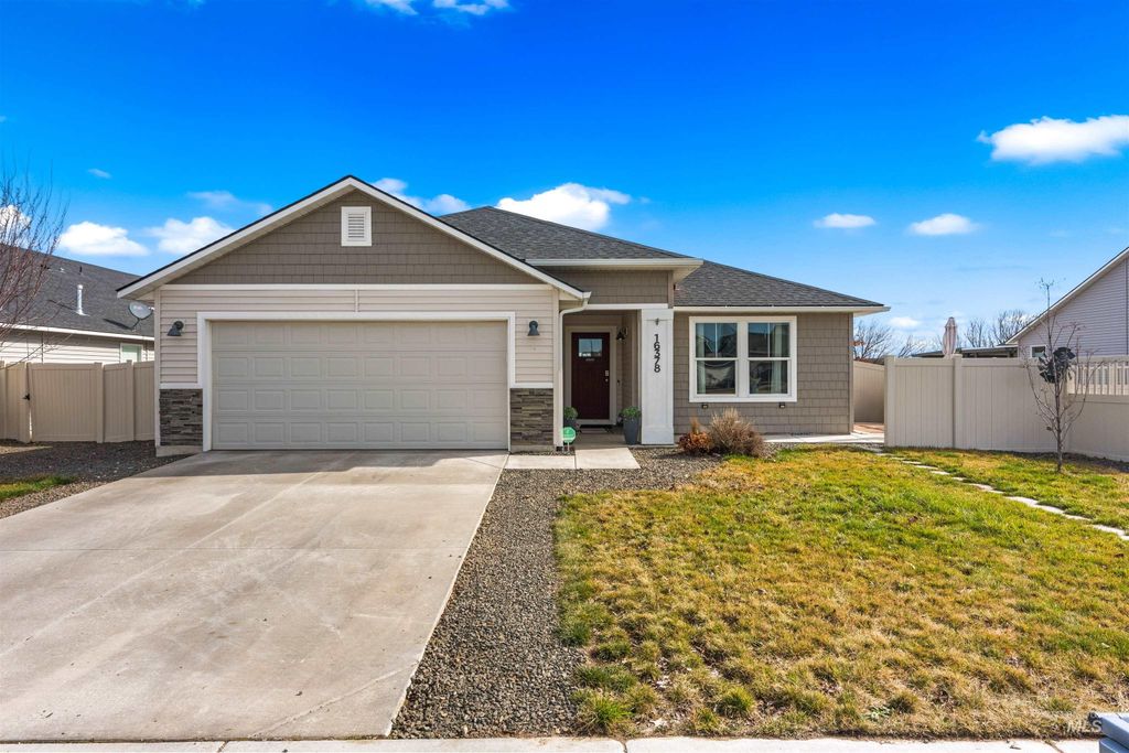 Photo of 16378 Kelso Way, Caldwell, ID 83607 (MLS # 98977083)