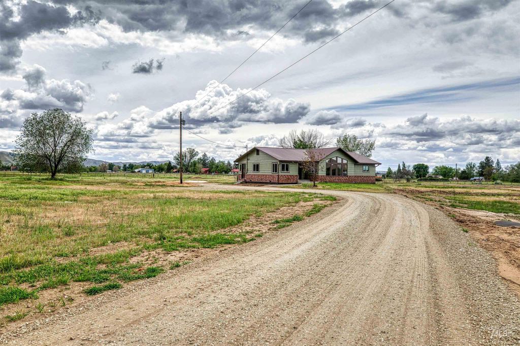 Photo of 3131 Fuller Rd, Emmett, ID 83617 (MLS # 98975478)