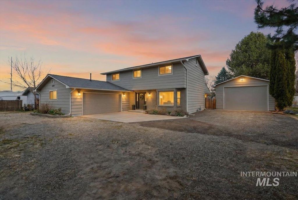 Photo of 3060 S Black Hills Dr, Boise, ID 83709 (MLS # 98979025)