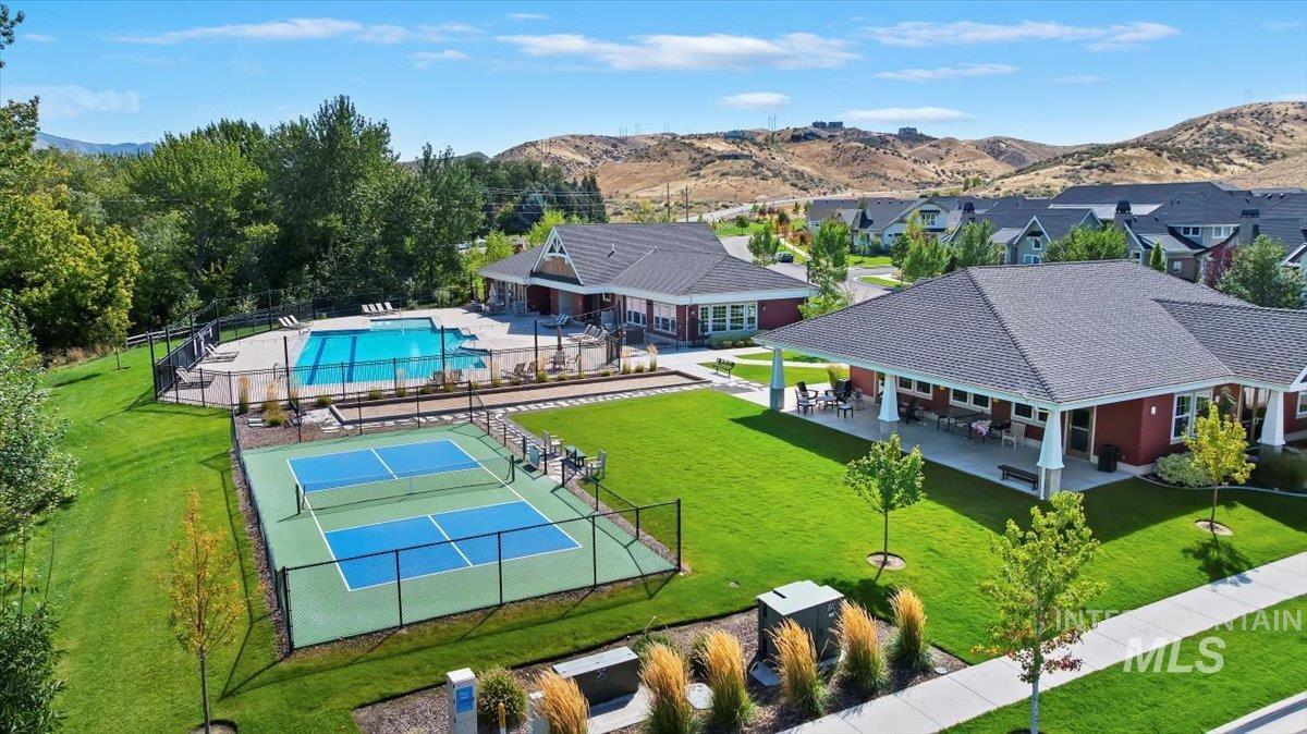 Bird's eye view of mountains and a pool