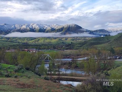 Photo of TBD B Hwy 52, Horseshoe Bend, ID 83629 (MLS # 98965921)