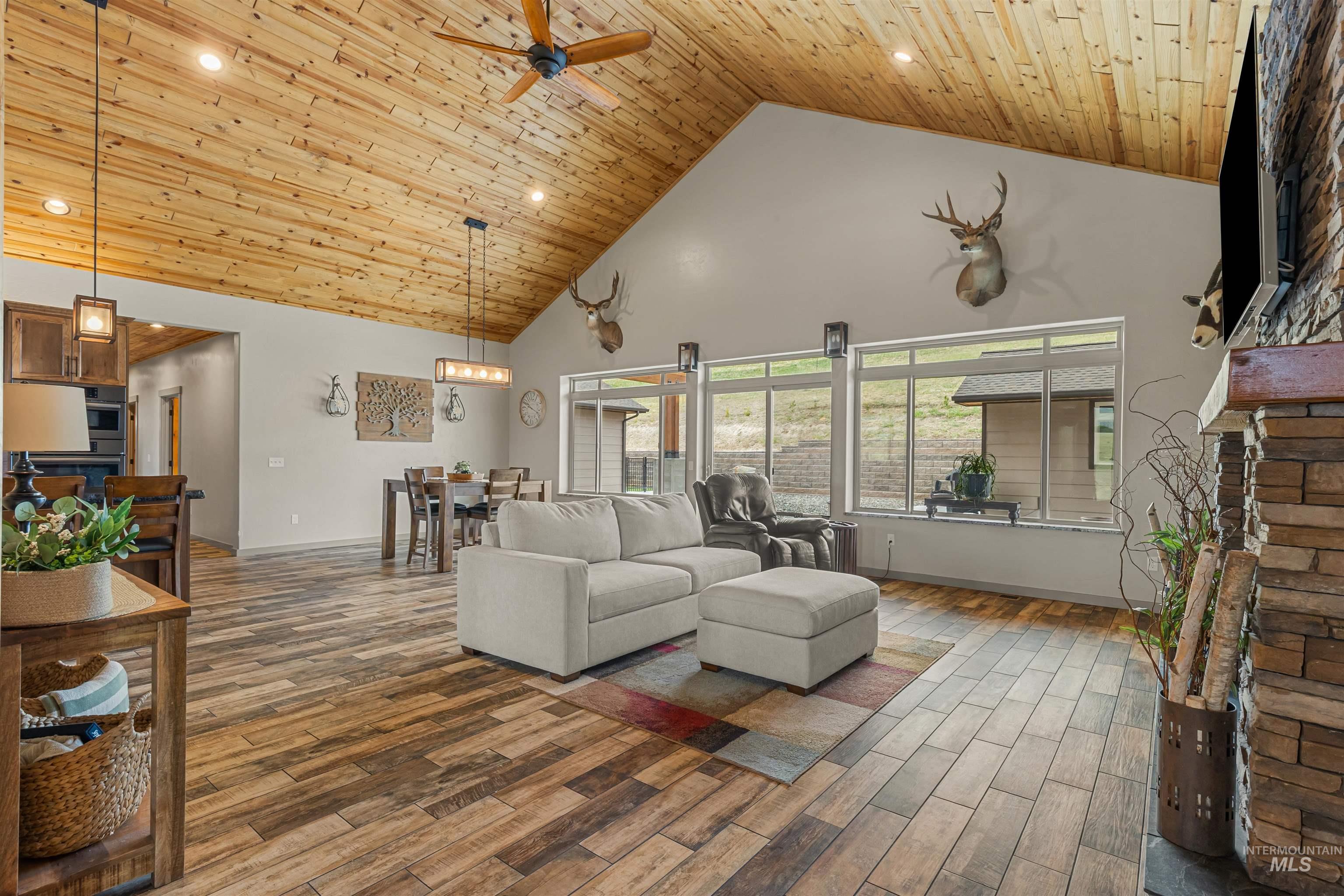 2505 Ryegate Lane