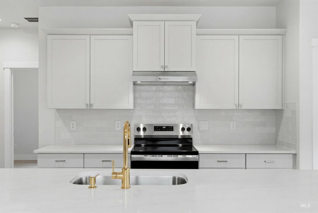 Photo of 1415 E Prairiefire St, Meridian, ID 83646 (MLS # 98983423)