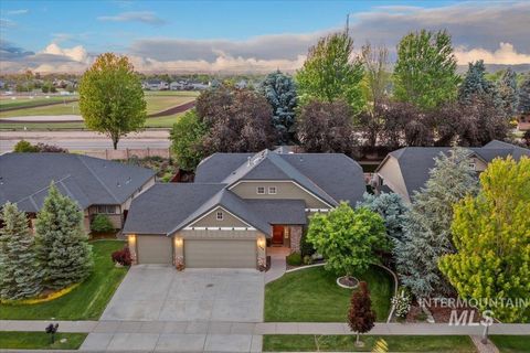 Photo of 506 E Havasu Falls St, Meridian, ID 83646 (MLS # 98967392)