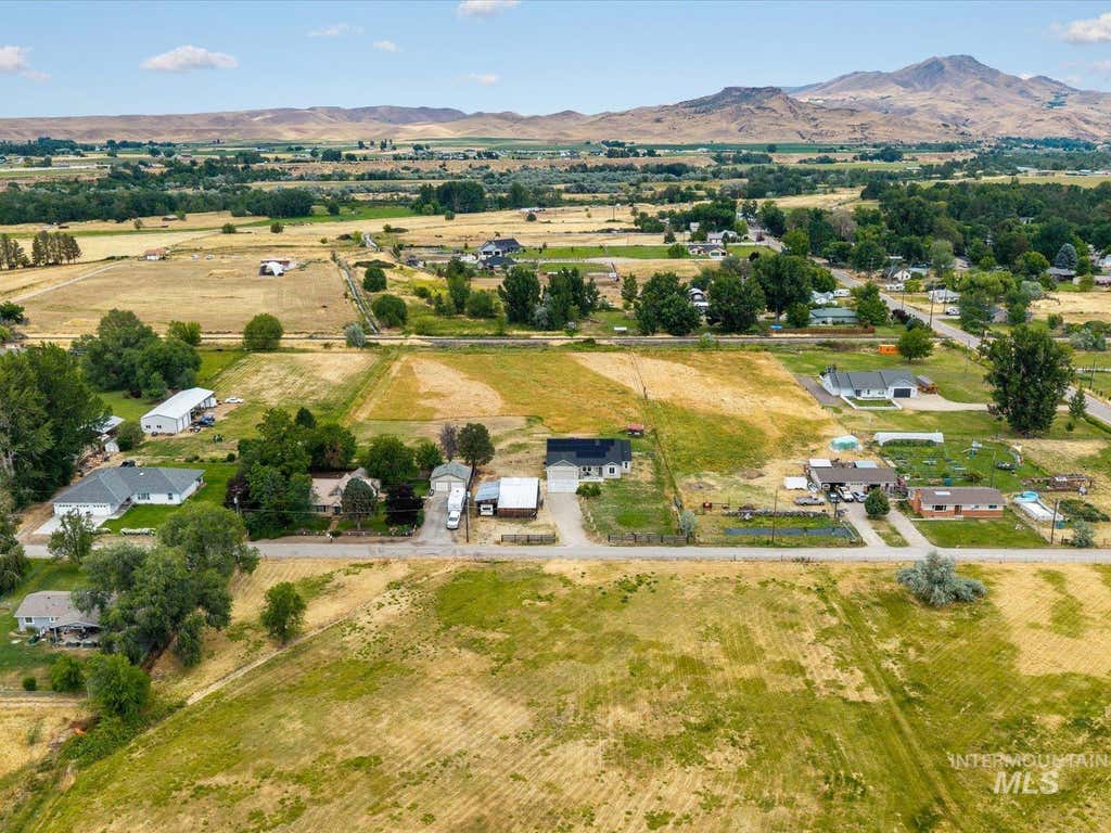 Photo of 1900 Thomas Ln, Emmett, ID 83617 (MLS # 98992380)