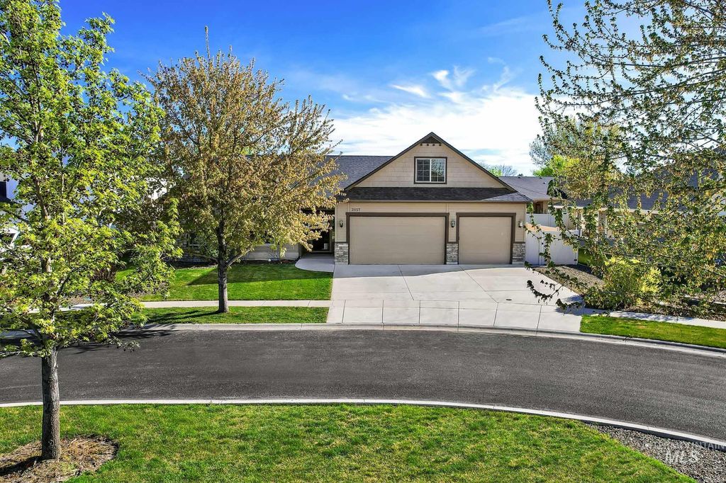 Photo of 2657 E Basalt Ct, Nampa, ID 83686 (MLS # 98983293)