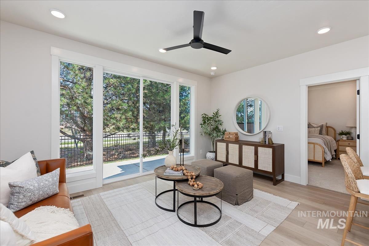 3892 W Stone House Ln