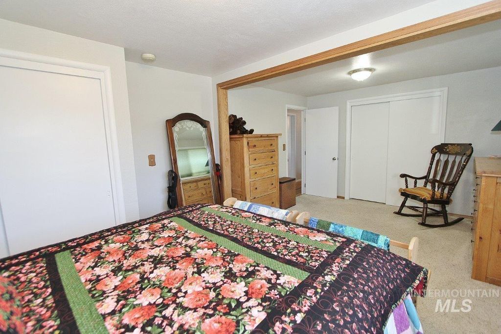 Photo of 4002 W Normandie Dr, Boise, ID 83705 (MLS # 98986715)