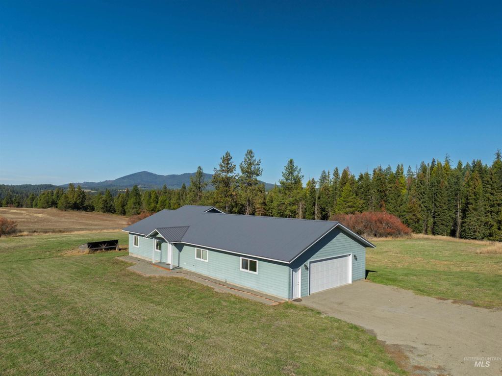 Photo of 1076 Quartz Creek Rd, Harvard, ID 83834 (MLS # 98965922)