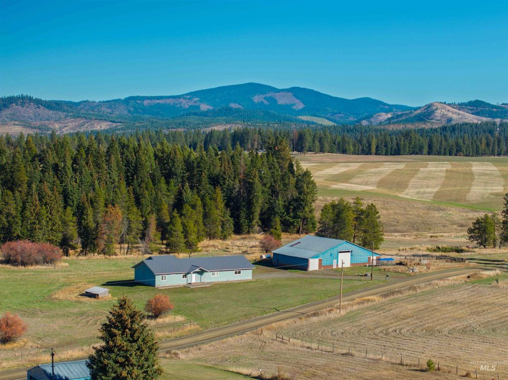 Photo of 1076 Quartz Creek Rd, Harvard, ID 83834 (MLS # 98965922)