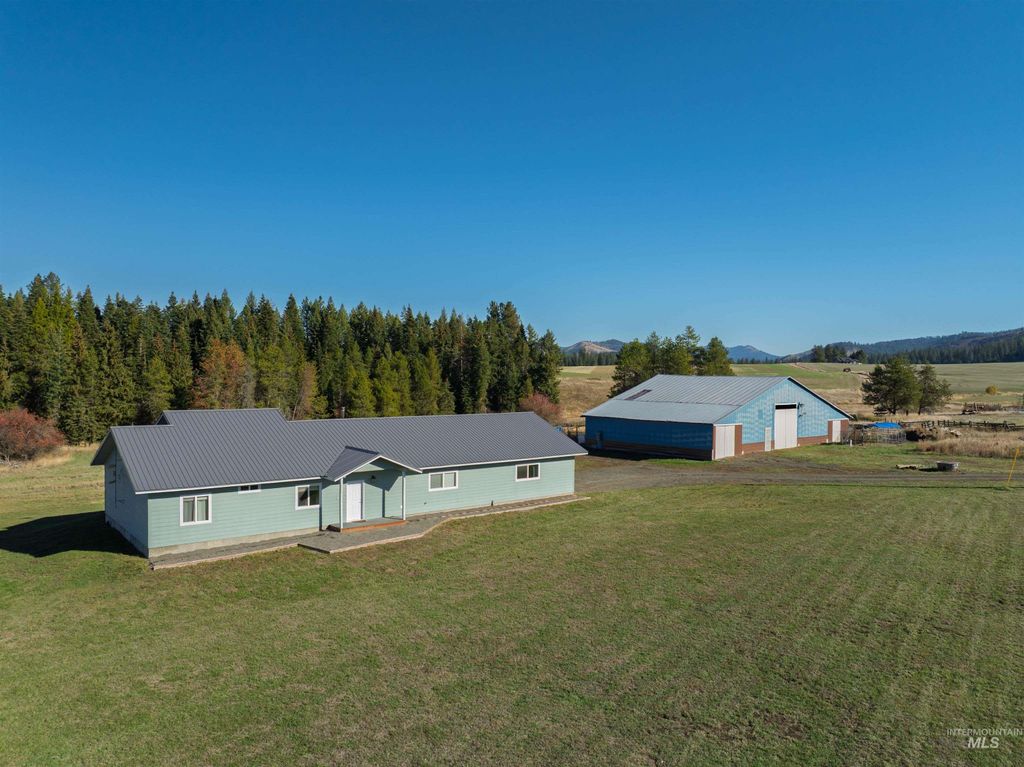 Photo of 1076 Quartz Creek Rd, Harvard, ID 83834 (MLS # 98965922)