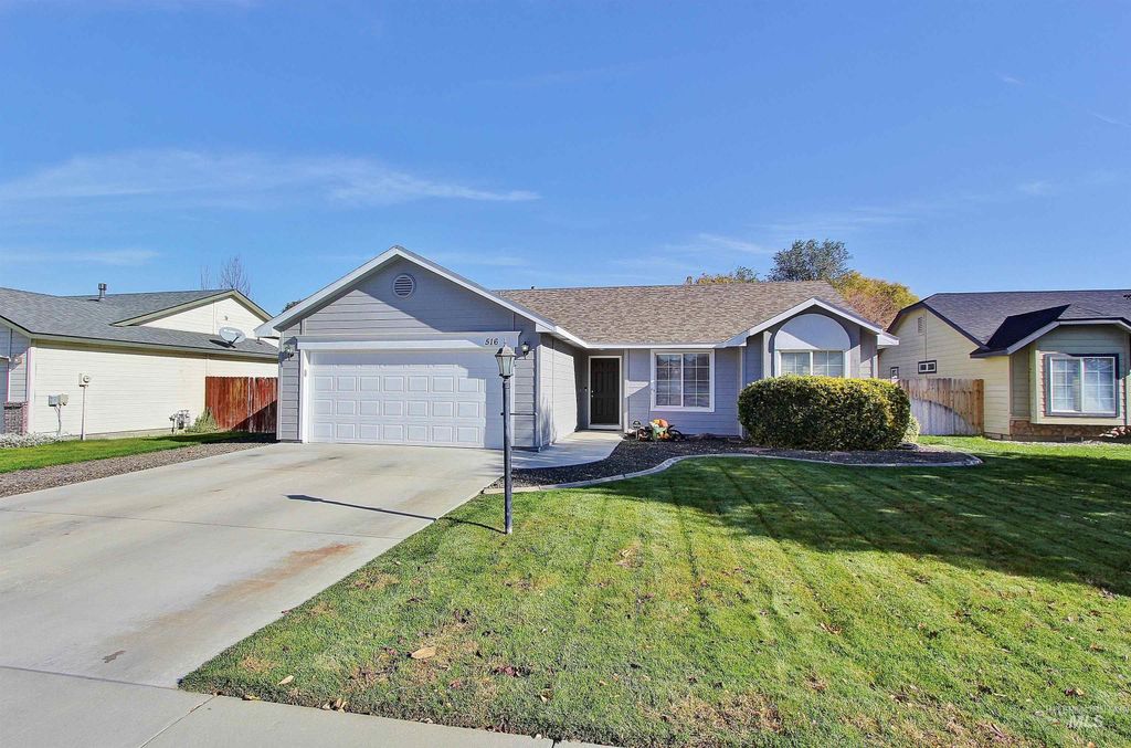 Photo of 516 Arrowhead Dr, Nampa, ID 83686 (MLS # 98971127)