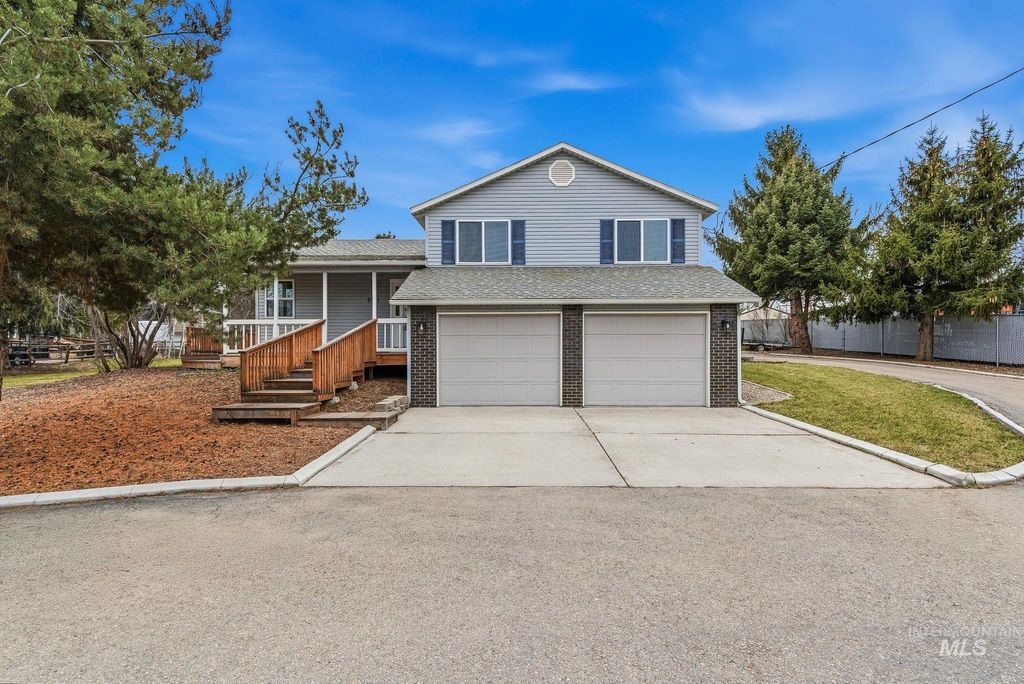 Photo of 8911 W Victory Rd, Boise, ID 83709 (MLS # 98972588)