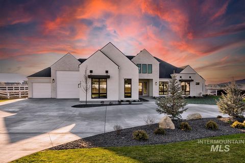 7633 W Diamond Lake Dr Boise ID 83714