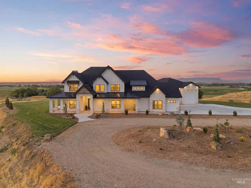 Photo of 6258 Se 3rd Ave, New Plymouth, ID 83655 (MLS # 98994290)