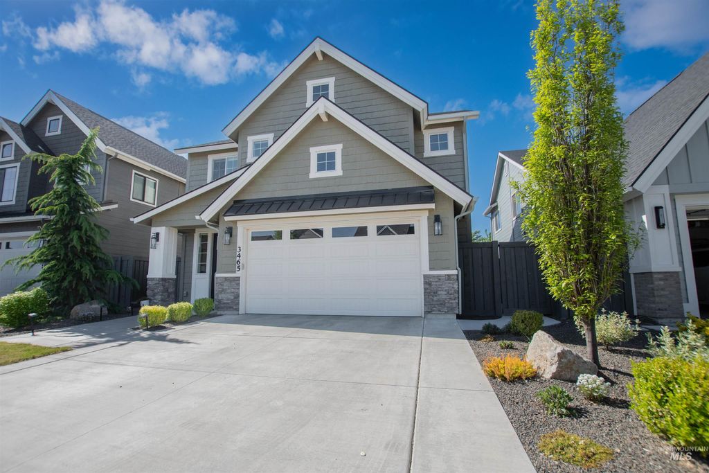 Photo of 3465 E Berghan ST, Meridian, ID 83642 (MLS # 98985367)