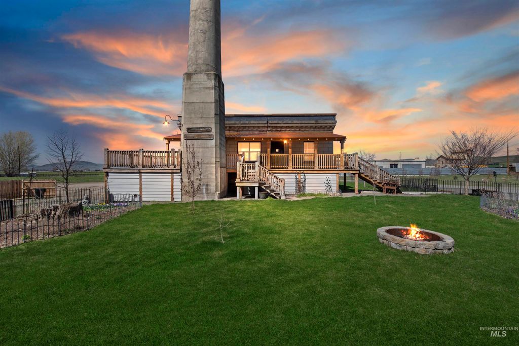 Photo of 2480 Galey Street, Weiser, ID 83672 (MLS # 98981906)