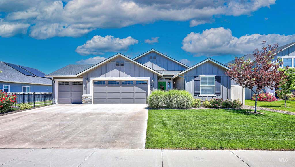 Photo of 15352 Hogback Way, Caldwell, ID 83607 (MLS # 98990062)