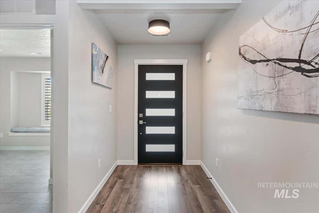 Photo of 3771 S Walnut Rdige Way, Nampa, ID 83687 (MLS # 98995417)