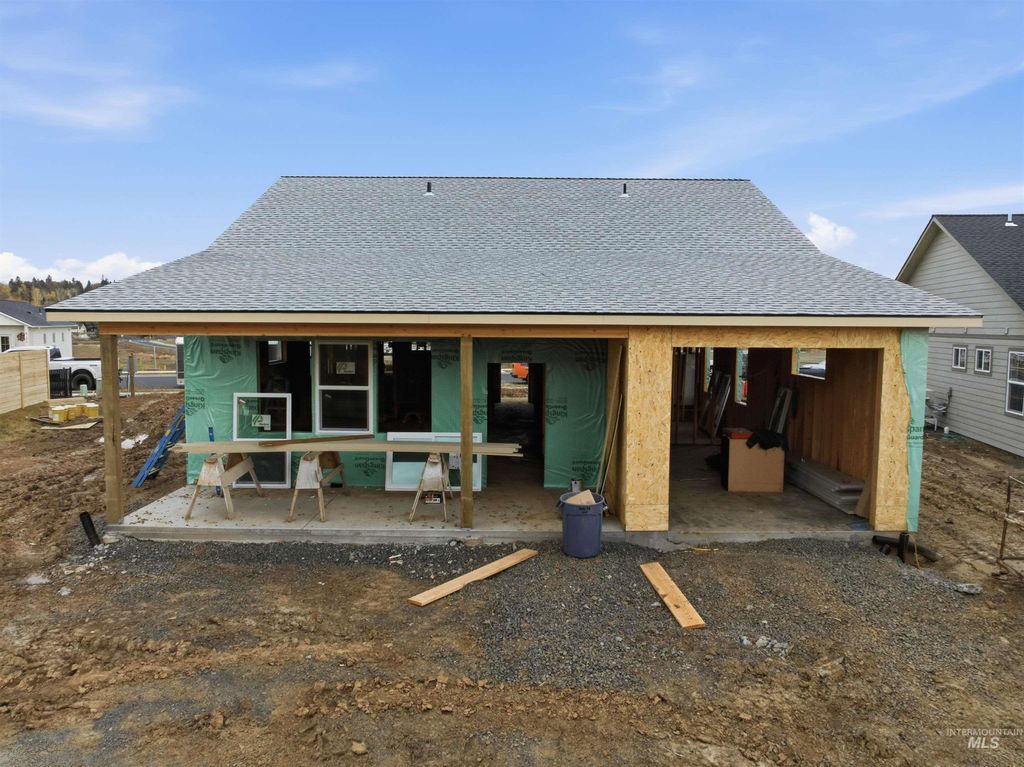 Photo of 1007 Edington Avenue, Moscow, ID 83843 (MLS # 98968072)