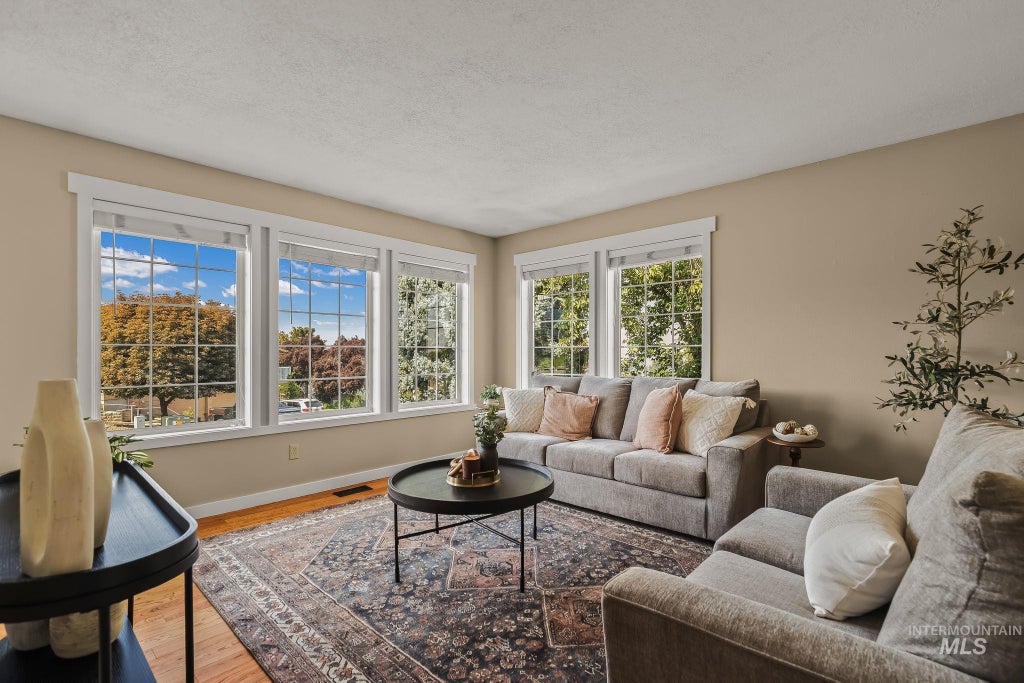 Photo of 2901 Knollcrest Drive, Lewiston, ID 83501 (MLS # 98997350)