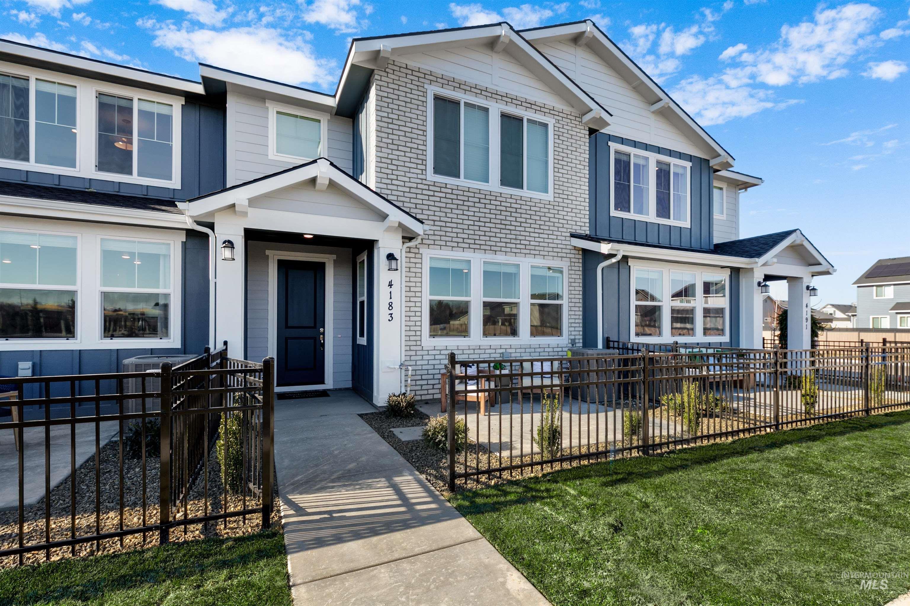 4202 W Perspective St