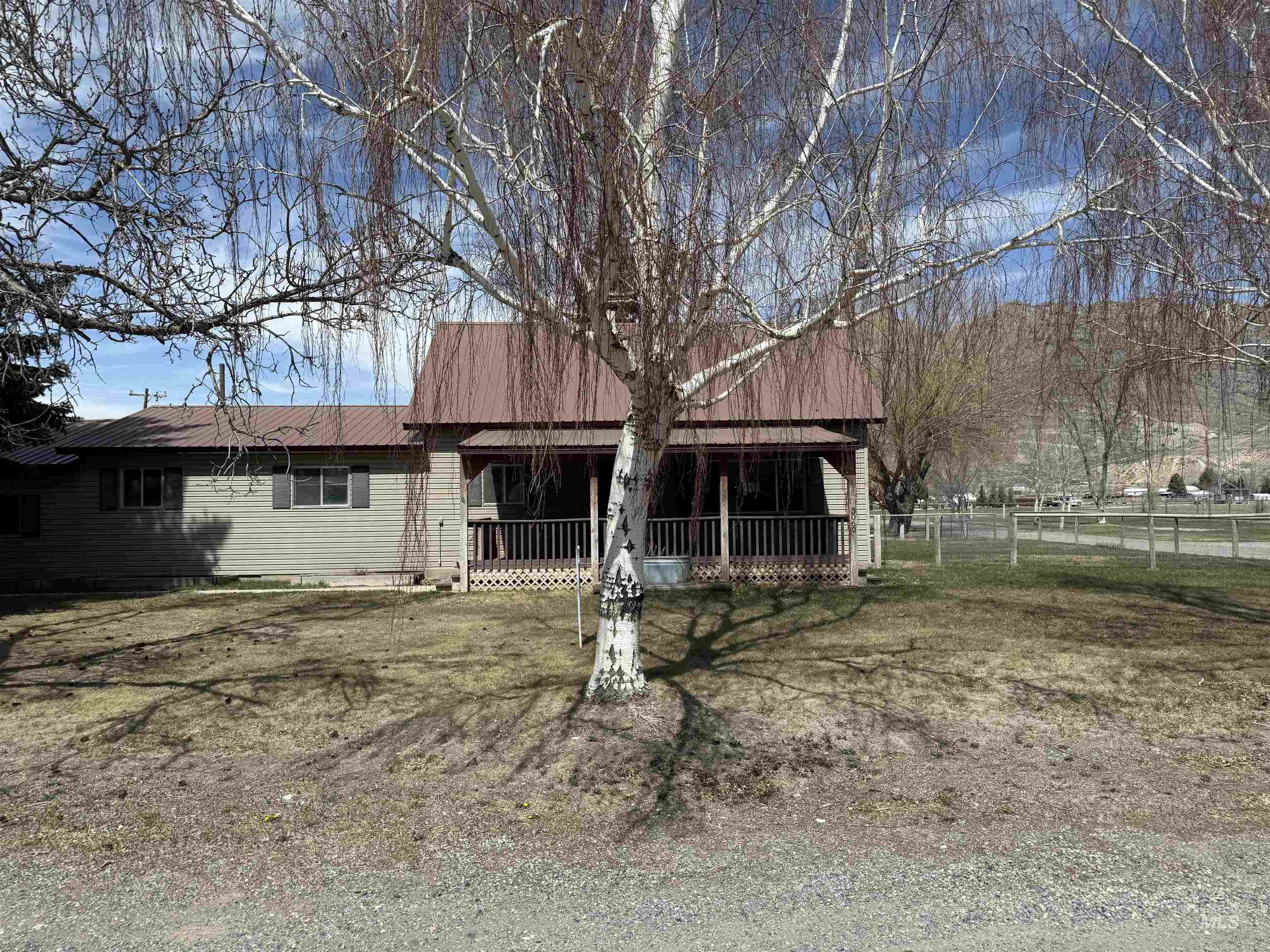 Listing image 1