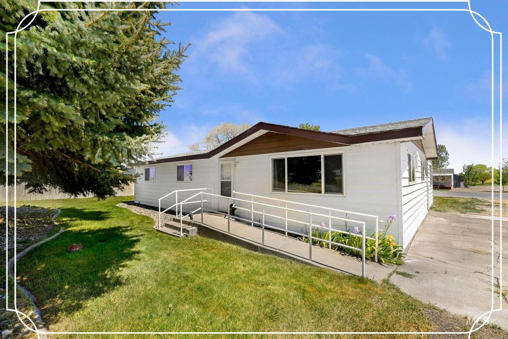 Photo of 3728 N 2700 E, Twin Falls, ID 83301 (MLS # 98985284)