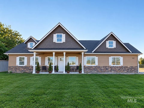 Photo of 5937 5th Ave, Nampa, ID 83686 (MLS # 99000917)