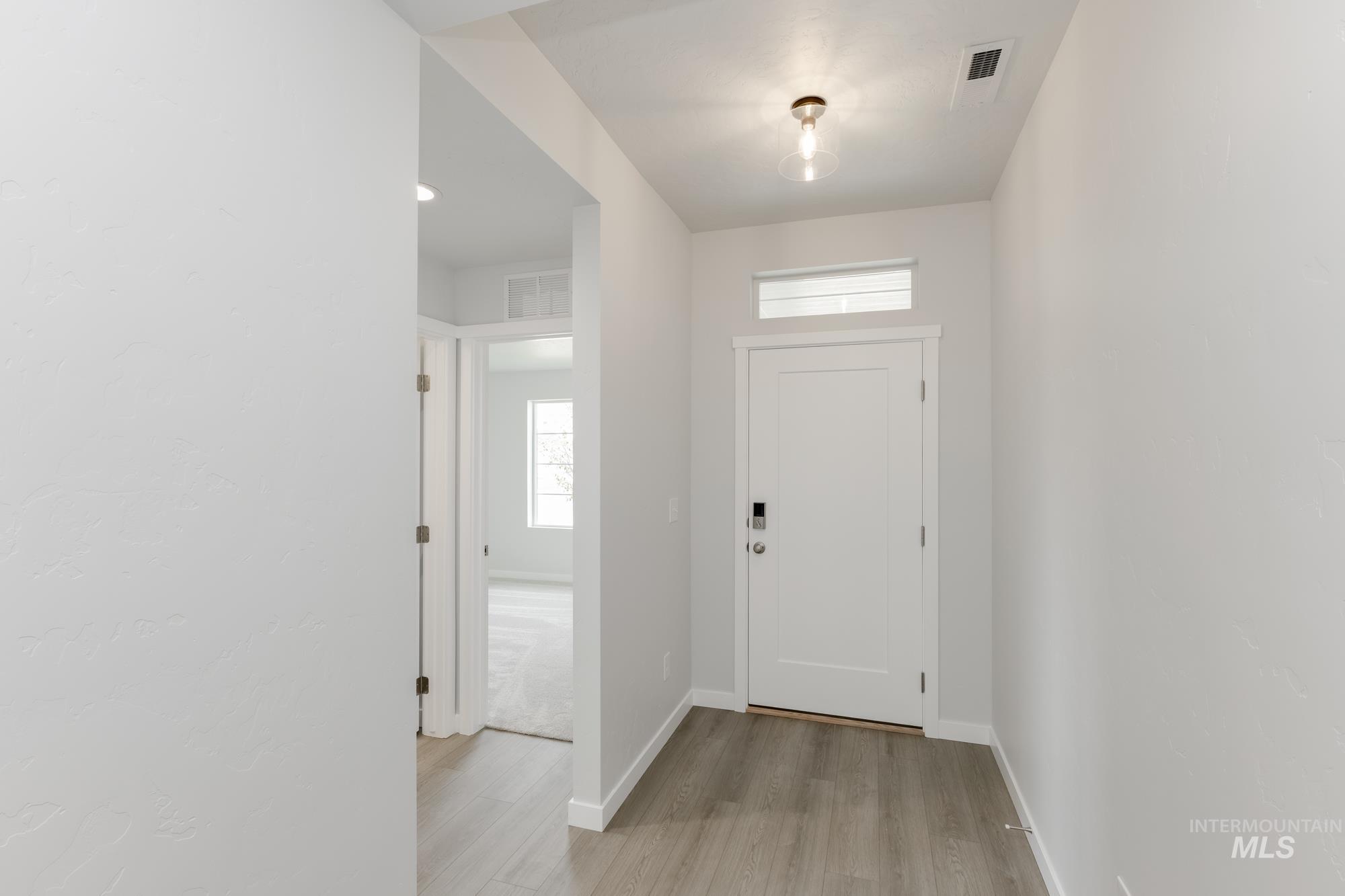 2294 N Honeysuckle Ave