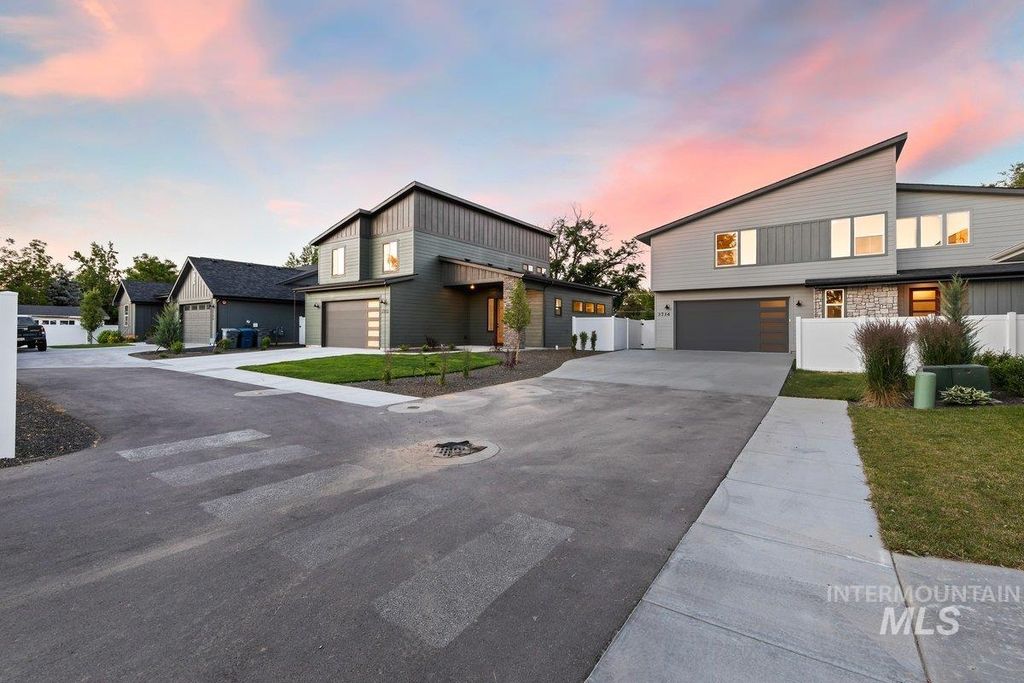 Photo of 3752 Jackie Lane, Boise, ID 83704 (MLS # 98990127)