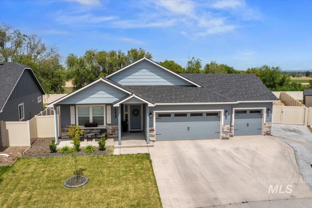 Photo of 4625 Musina DR, Caldwell, ID 83605 (MLS # 98987505)