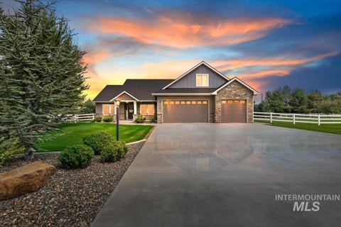 Photo of 22776 Big Loon Way, Caldwell, ID 83607 (MLS # 98997842)