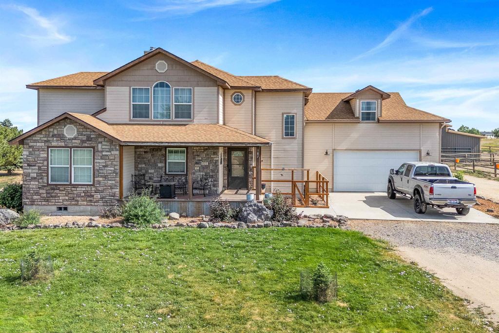 Photo of 187 E Syringa Loop, Shoshone, ID 83352 (MLS # 98937709)