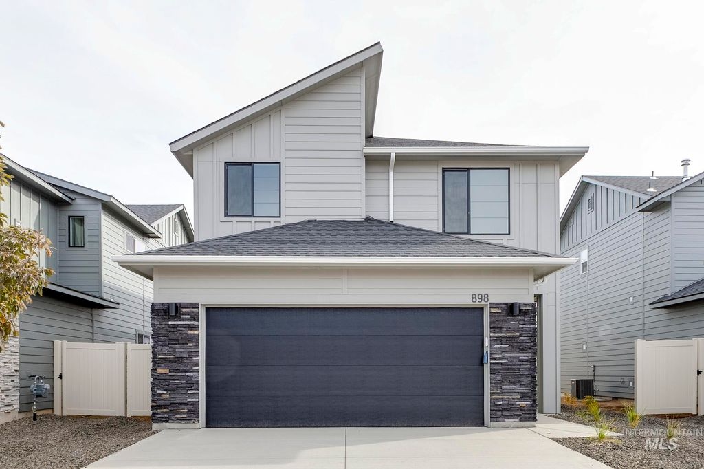 Photo of 2180 S Border Way, Meridian, ID 83642 (MLS # 98981609)