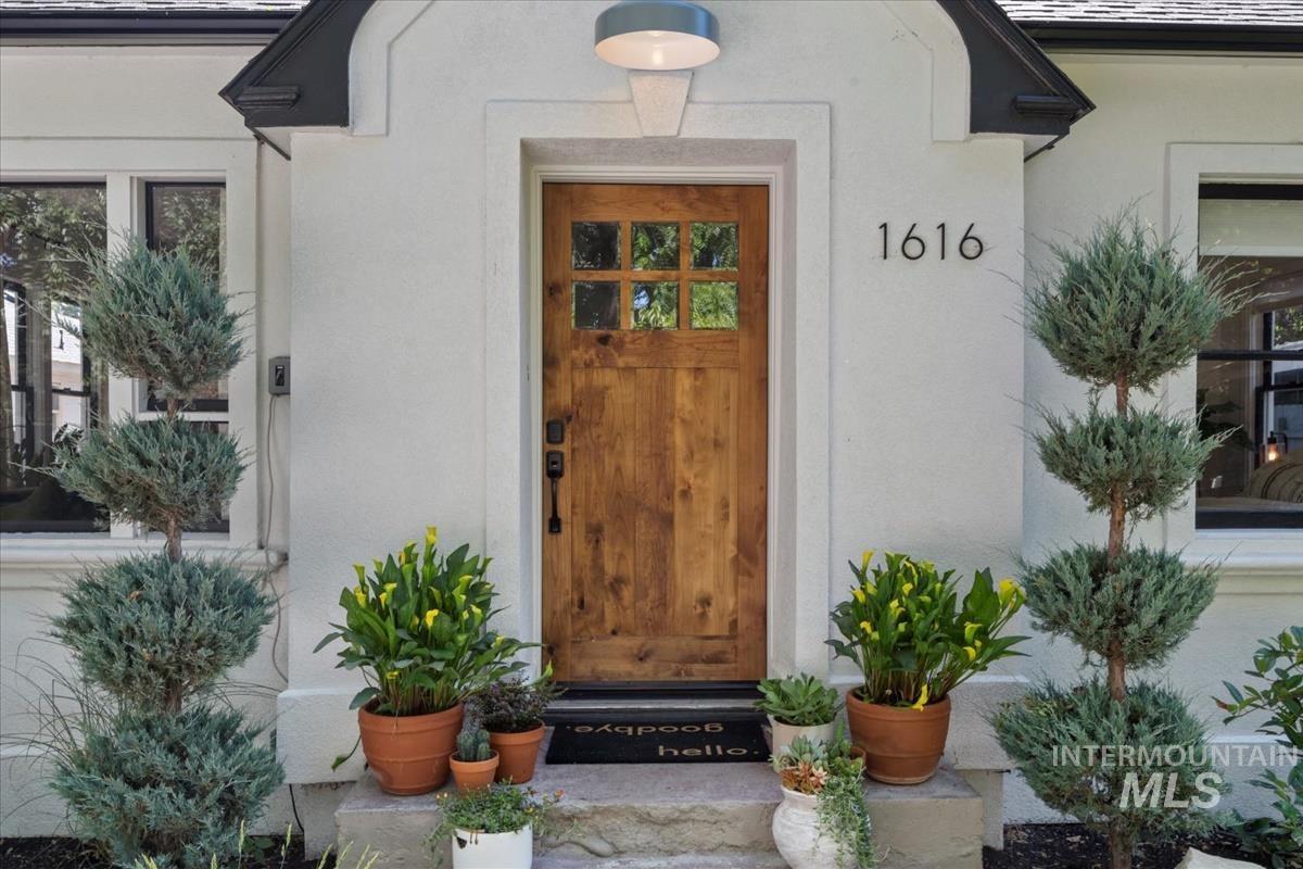 1616 S Lincoln Avenue