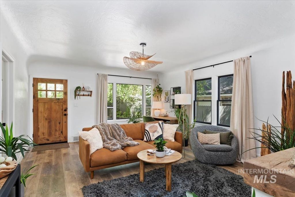 Photo of 1616 S Lincoln Avenue, Boise, ID 83706 (MLS # 98980380)