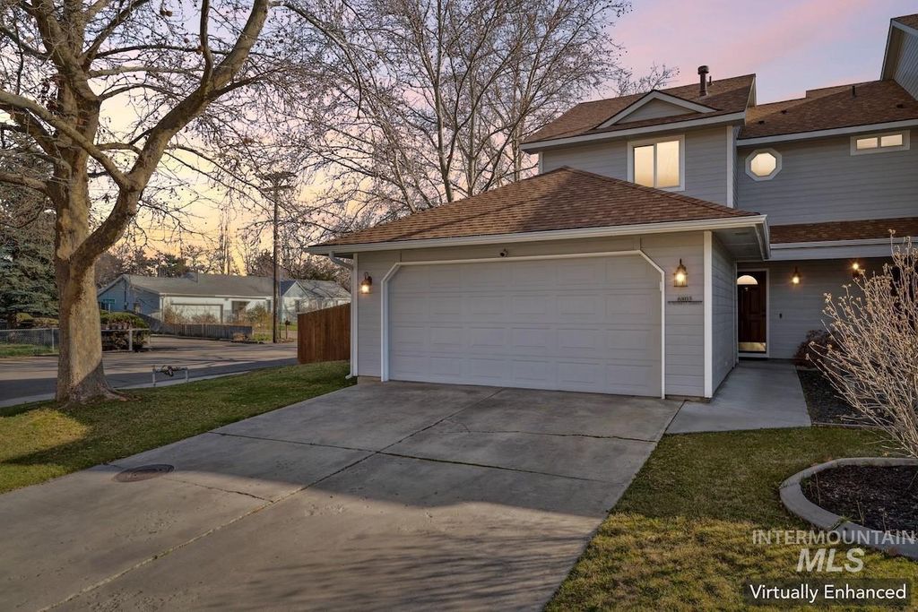 Photo of 6803 W Russett St, Boise, ID 83704 (MLS # 98976854)