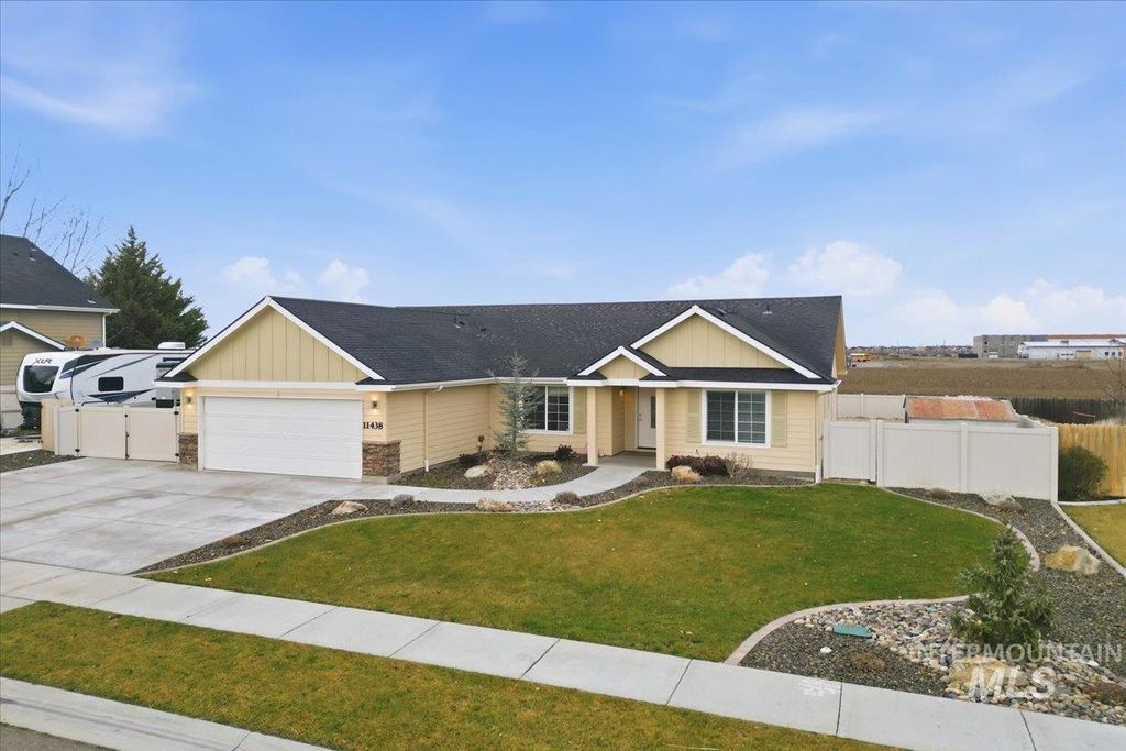 Photo of 11438 W Radcliff Street, Nampa, ID 83651 (MLS # 98971049)